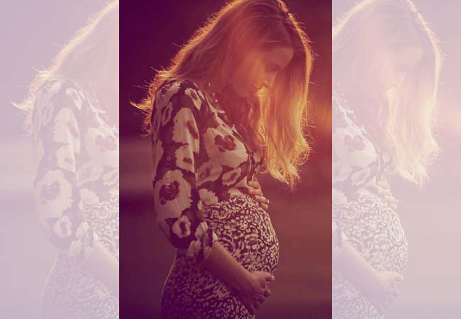 《花邊教主》性感女星Blake Lively 宣佈懷孕