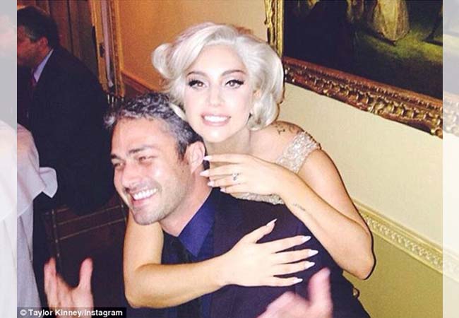 Lady Gaga情人節收心型巨鑽：「Yes I Do！」