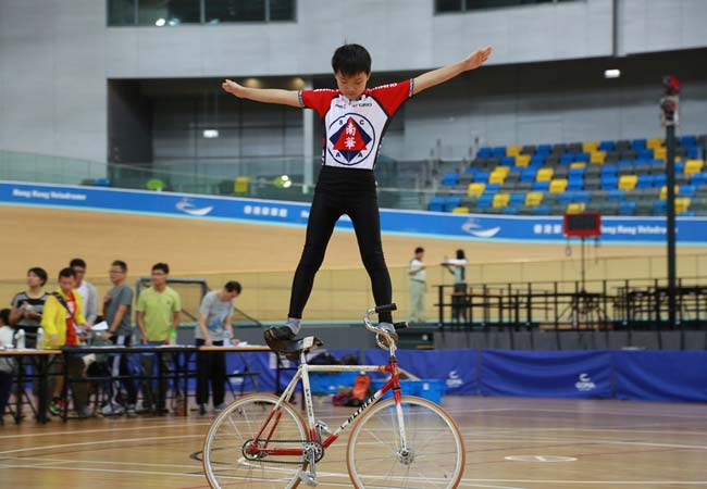 挑戰自我極限：花式單車