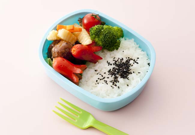 讓孩子吃光飯餸的方法