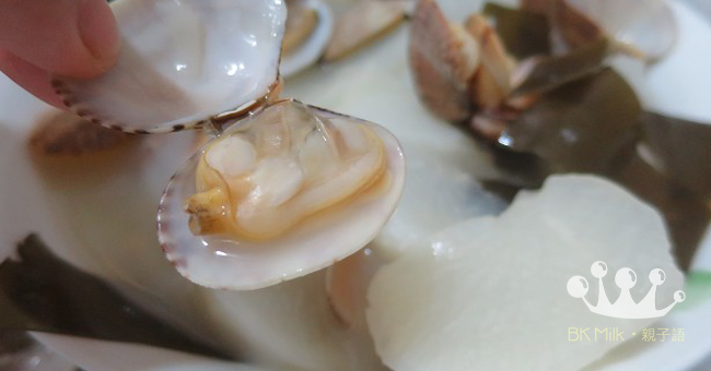 【零失敗簡單美食】海帶蘿蔔蜆湯