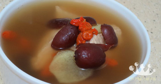 【對抗冷氣病】生薑紅棗杞子瘦肉湯