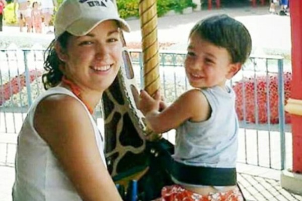 使用錯誤汽車座椅，男孩交通意外死亡