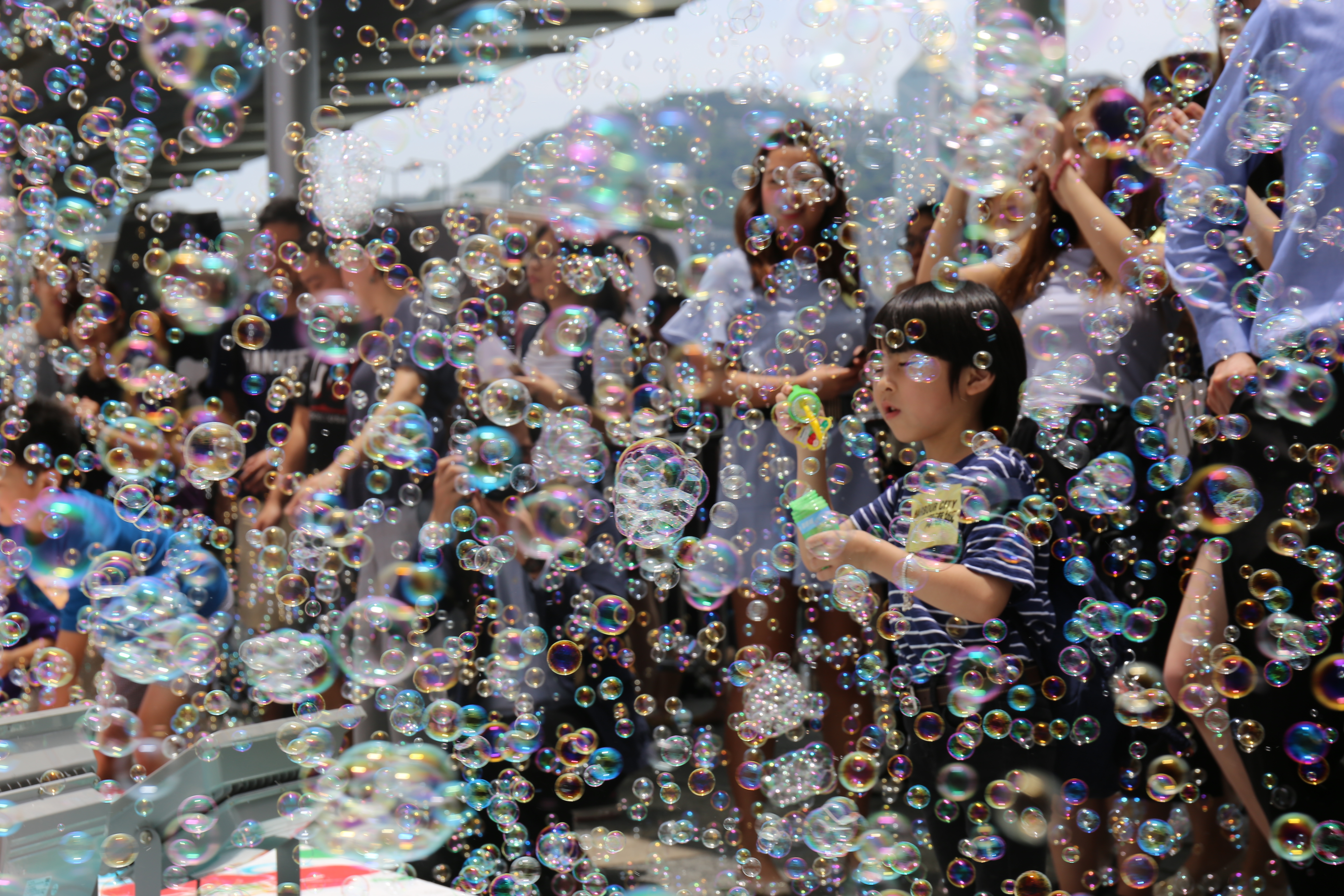 海港旁的泡沫盛夏：「香港令我想起橫濱！」日本藝術裝置巡迴香港站