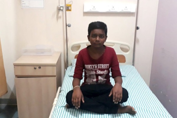 不想父母難過，13歲男生隱瞞患癌