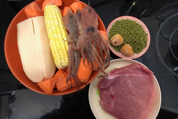 香氣撲鼻，鮮甜可口！蓮藕鱆魚綠豆湯