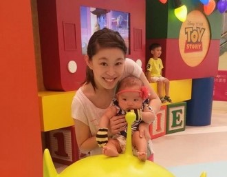 【媽媽心聲】搭Lift打尖,推BB車冇人讓......係自私?貪方便?