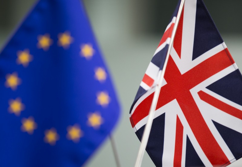 政治鬧劇，英國物業還值得投資嗎？