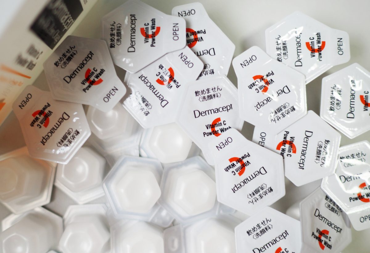 水潤感UP! demacept潔面粉 敏感肌都用得