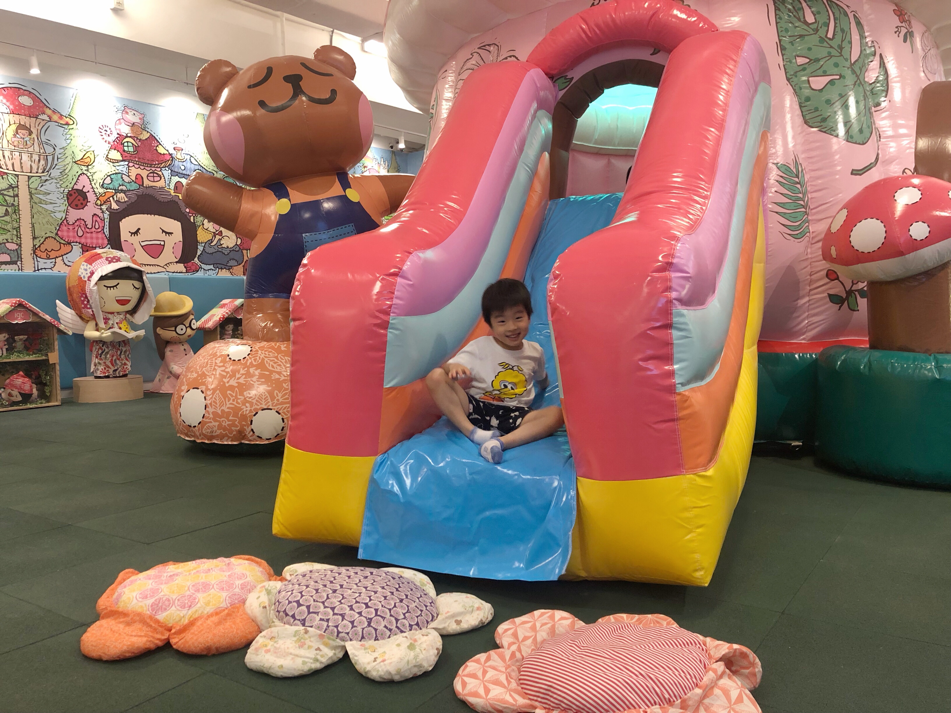 【親子餐廳】全新開幕！玩樂x藝術x餐飲親子餐廳 Chocolate Rain Forest