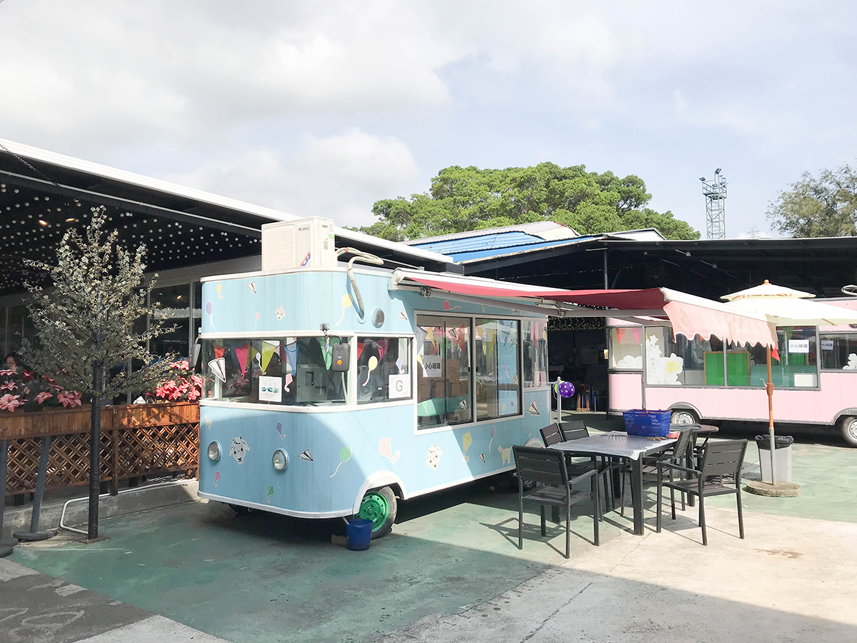 【幼稚園小學生免費】冷氣旅行車海邊BBQ 手搖船打水戰 x 充氣彈床 x 放電公園