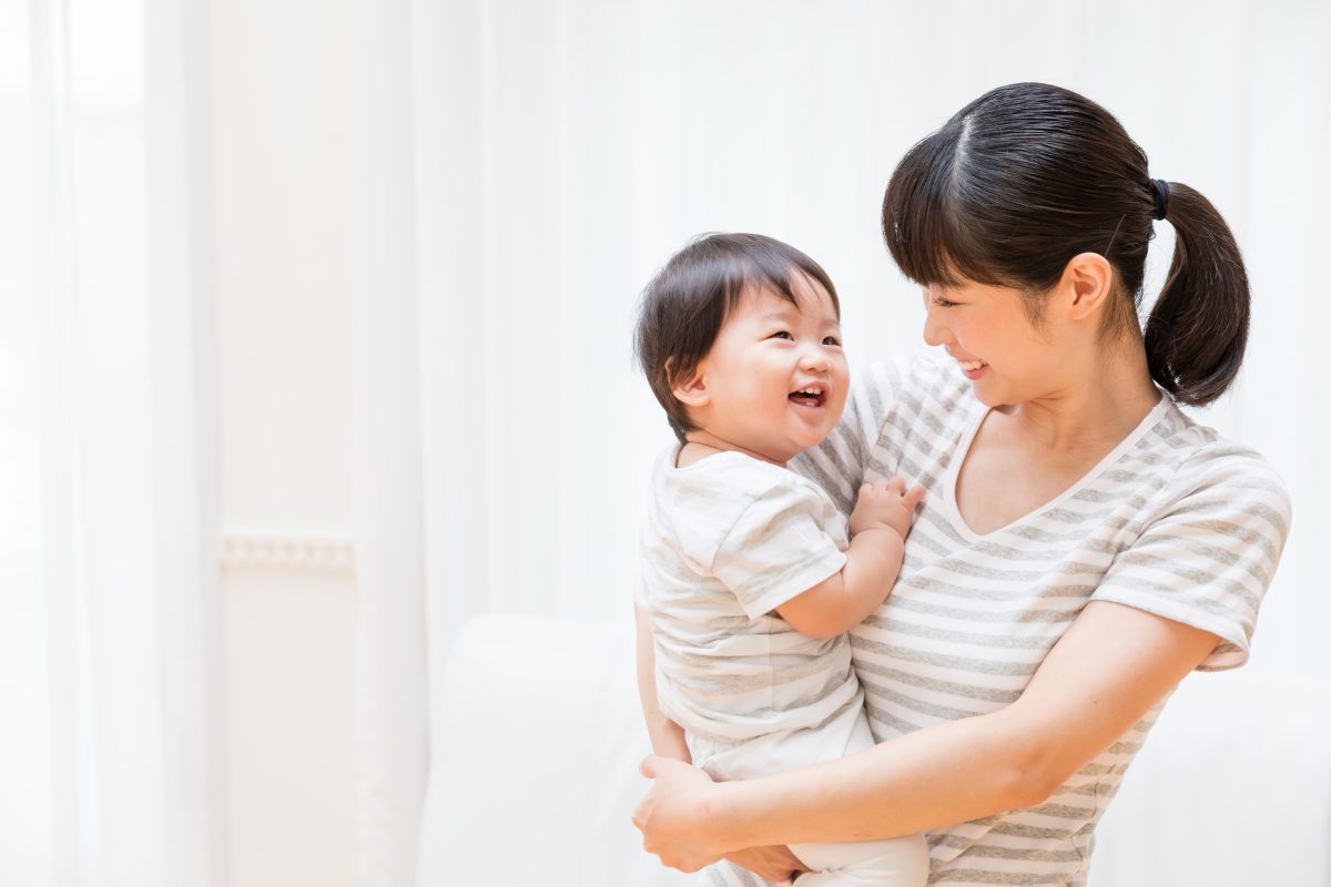 如何避免寶寶對牛奶蛋白敏感？嚴選奶源為孩子的健康把關！