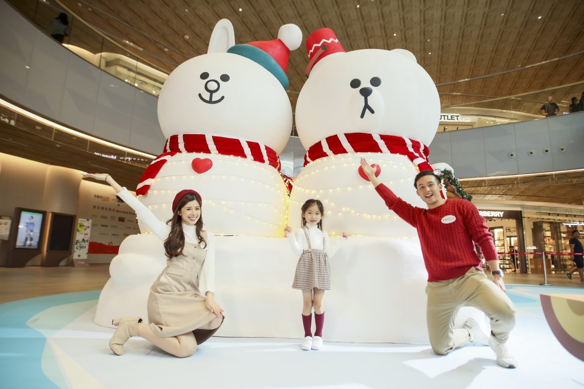 LINE FRIENDS迷必去！3.5米高BROWN & CONY雪人萌爆東薈城！