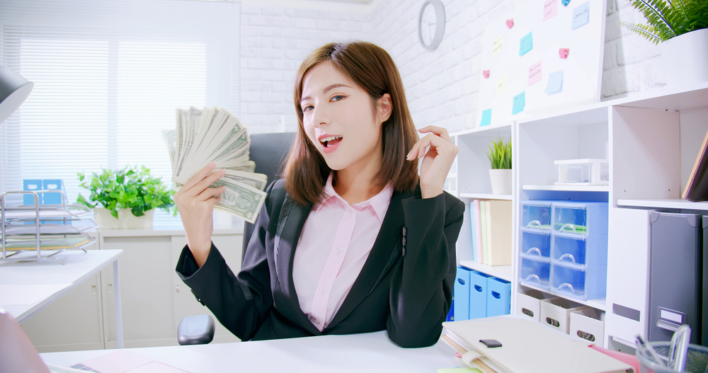 【月薪嬌妻系列】月薪嬌妻如何面對「疫市」？