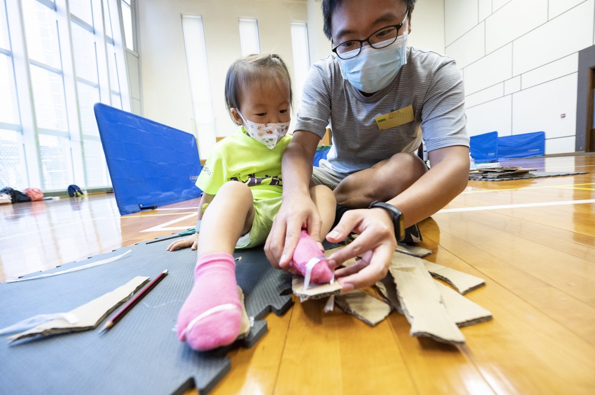 【教養子女】從遊戲中認識貧窮  幫助小朋友培養同理心